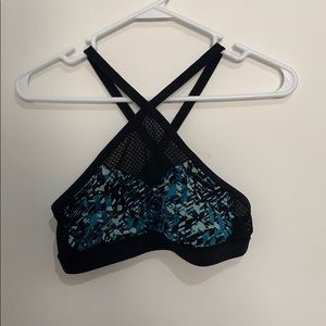 sports bra